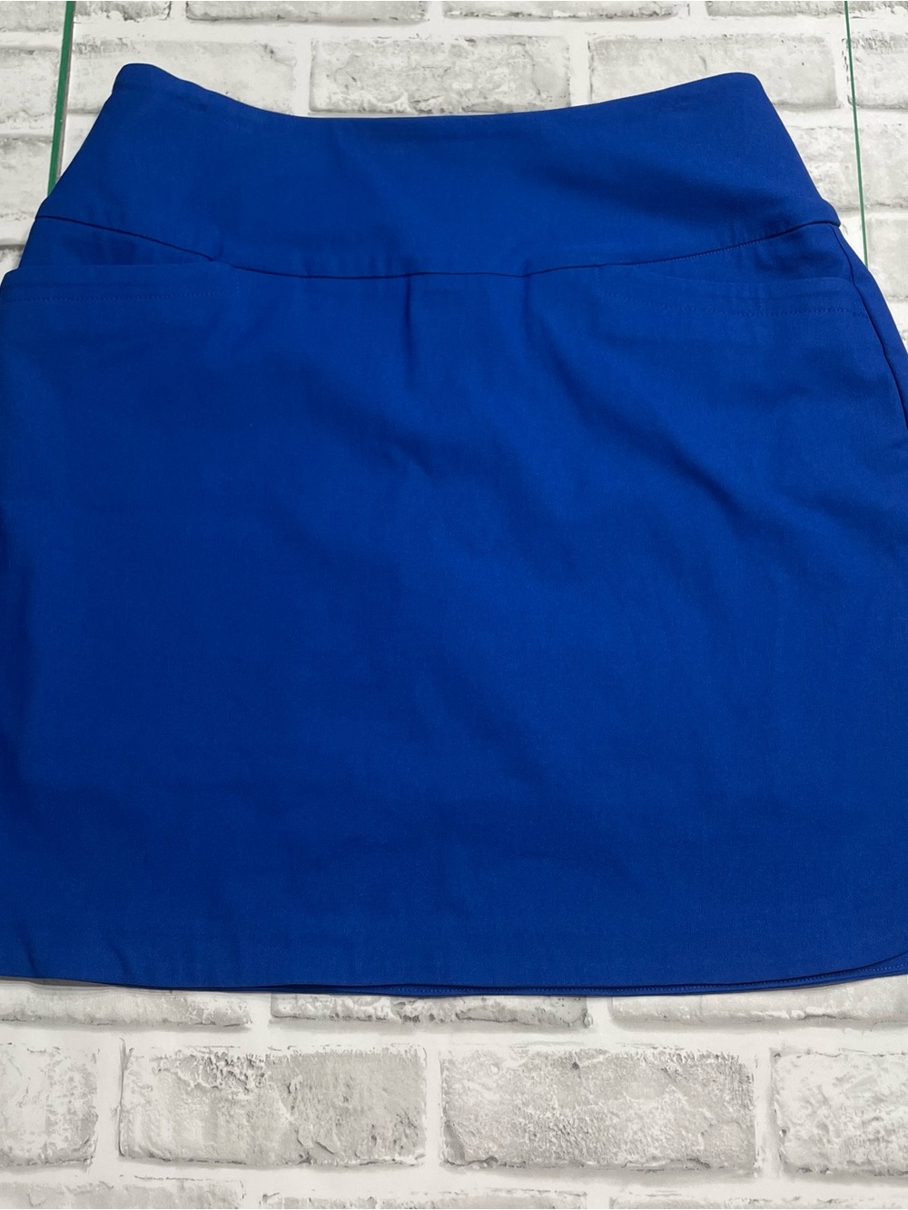 Swing Control Royal blue Golf Skort with pockets. Stretch size 6. Pre-owned.
